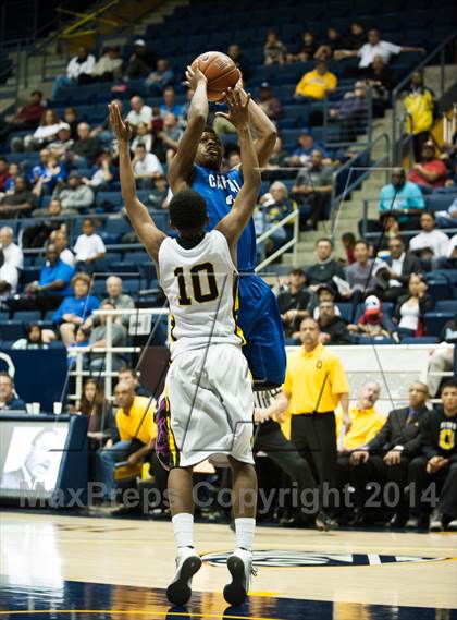 Thumbnail 3 in Bishop O'Dowd vs. Capital Christian (MaxPreps MLK Classic) photogallery.