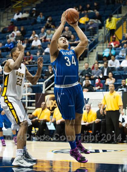 Thumbnail 3 in Bishop O'Dowd vs. Capital Christian (MaxPreps MLK Classic) photogallery.
