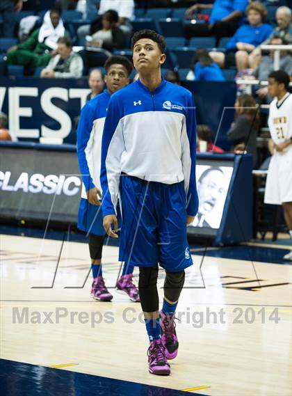 Thumbnail 3 in Bishop O'Dowd vs. Capital Christian (MaxPreps MLK Classic) photogallery.