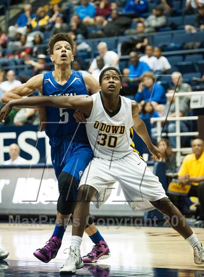 Thumbnail 2 in Bishop O'Dowd vs. Capital Christian (MaxPreps MLK Classic) photogallery.