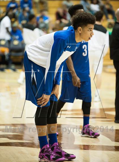 Thumbnail 2 in Bishop O'Dowd vs. Capital Christian (MaxPreps MLK Classic) photogallery.