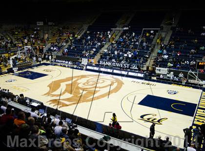 Thumbnail 3 in Bishop O'Dowd vs. Capital Christian (MaxPreps MLK Classic) photogallery.