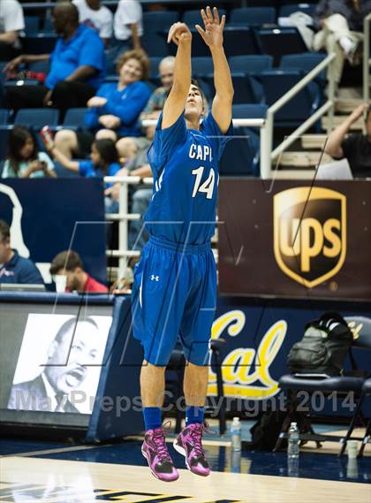 Thumbnail 3 in Bishop O'Dowd vs. Capital Christian (MaxPreps MLK Classic) photogallery.