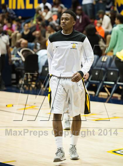 Thumbnail 2 in Bishop O'Dowd vs. Capital Christian (MaxPreps MLK Classic) photogallery.