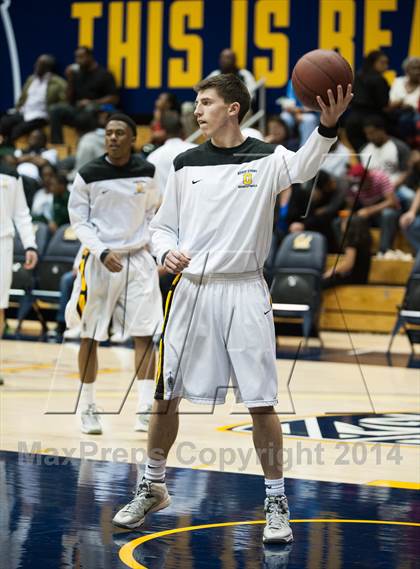 Thumbnail 3 in Bishop O'Dowd vs. Capital Christian (MaxPreps MLK Classic) photogallery.