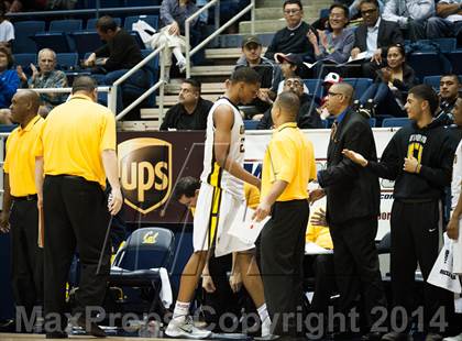 Thumbnail 1 in Bishop O'Dowd vs. Capital Christian (MaxPreps MLK Classic) photogallery.