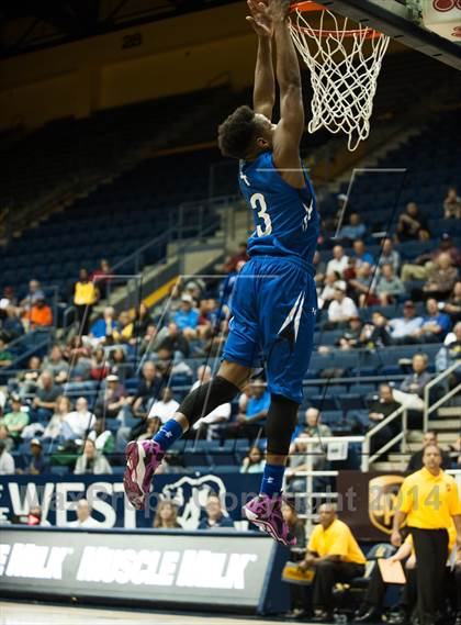 Thumbnail 1 in Bishop O'Dowd vs. Capital Christian (MaxPreps MLK Classic) photogallery.