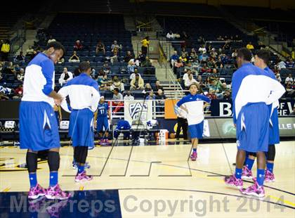 Thumbnail 1 in Bishop O'Dowd vs. Capital Christian (MaxPreps MLK Classic) photogallery.