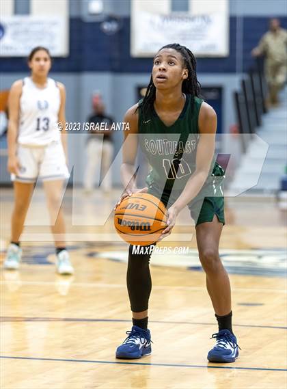 Thumbnail 1 in Southeast Raleigh @ Purnell Swett (NCHSAA 4A Round 1) photogallery.