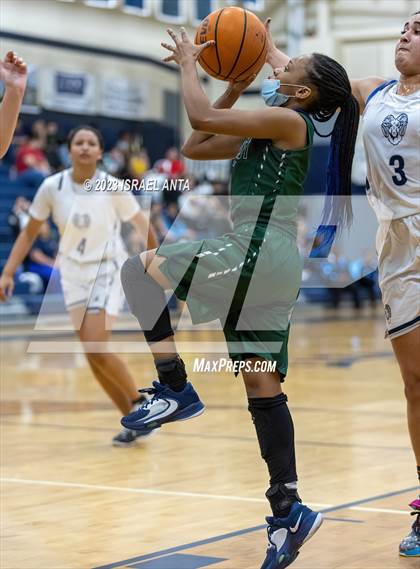 Thumbnail 2 in Southeast Raleigh @ Purnell Swett (NCHSAA 4A Round 1) photogallery.