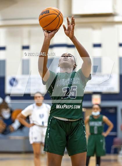 Thumbnail 1 in Southeast Raleigh @ Purnell Swett (NCHSAA 4A Round 1) photogallery.