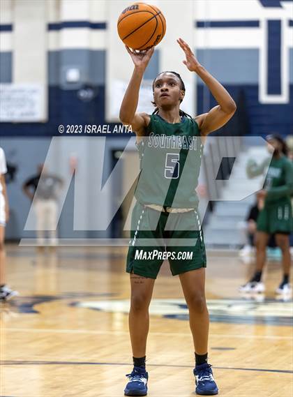 Thumbnail 3 in Southeast Raleigh @ Purnell Swett (NCHSAA 4A Round 1) photogallery.