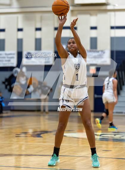 Thumbnail 2 in Southeast Raleigh @ Purnell Swett (NCHSAA 4A Round 1) photogallery.