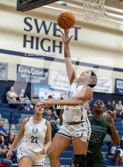 Thumbnail 3 in Southeast Raleigh @ Purnell Swett (NCHSAA 4A Round 1) photogallery.