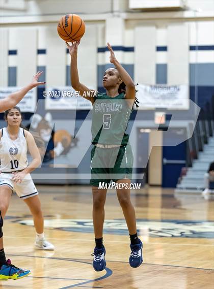 Thumbnail 3 in Southeast Raleigh @ Purnell Swett (NCHSAA 4A Round 1) photogallery.