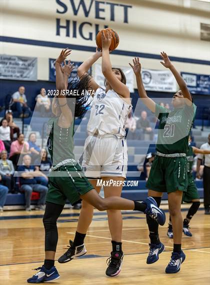 Thumbnail 3 in Southeast Raleigh @ Purnell Swett (NCHSAA 4A Round 1) photogallery.