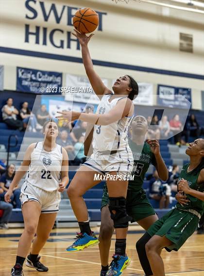 Thumbnail 2 in Southeast Raleigh @ Purnell Swett (NCHSAA 4A Round 1) photogallery.