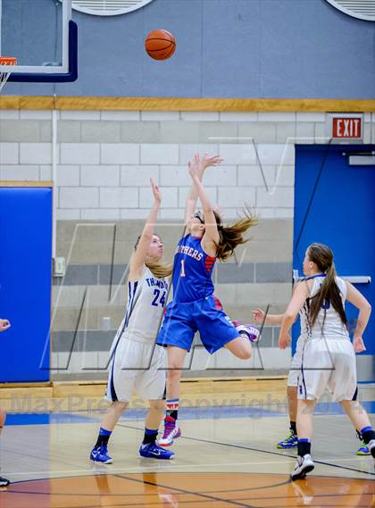 Thumbnail 3 in Christian Brothers vs Rocklin (Sasha Brown Memorial Tournament) photogallery.