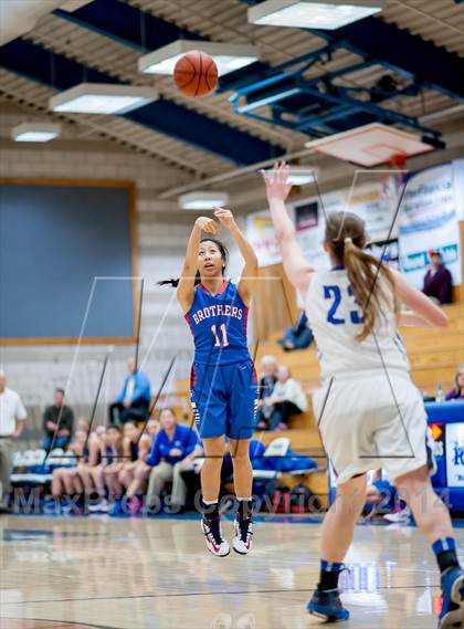 Thumbnail 3 in Christian Brothers vs Rocklin (Sasha Brown Memorial Tournament) photogallery.