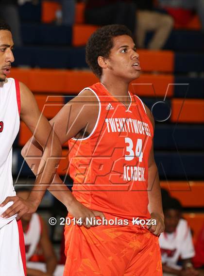 Thumbnail 2 in 22ft Academy vs. Victory Prep (Tarkanian Classic) photogallery.