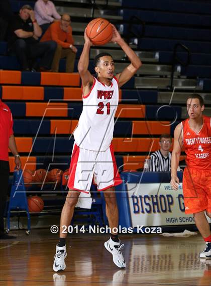 Thumbnail 1 in 22ft Academy vs. Victory Prep (Tarkanian Classic) photogallery.