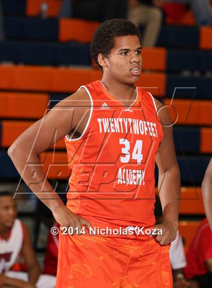 Thumbnail 3 in 22ft Academy vs. Victory Prep (Tarkanian Classic) photogallery.