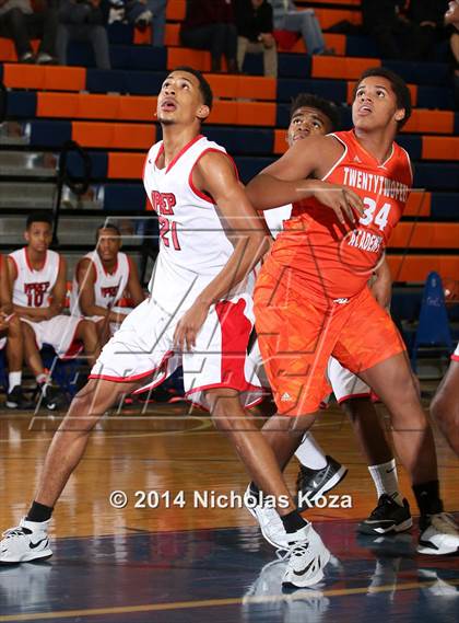 Thumbnail 2 in 22ft Academy vs. Victory Prep (Tarkanian Classic) photogallery.