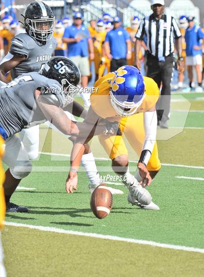 Thumbnail 3 in Orem vs Desert Pines (Polynesian Classic) photogallery.