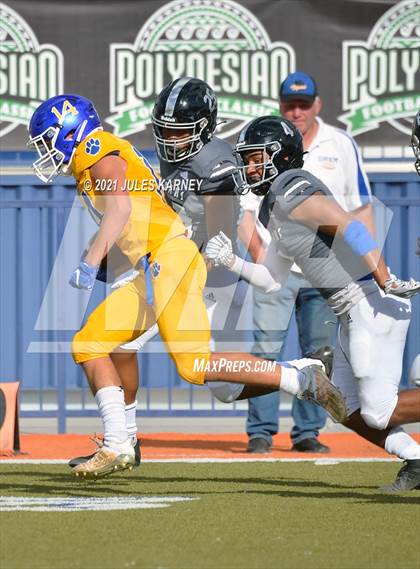 Thumbnail 1 in Orem vs Desert Pines (Polynesian Classic) photogallery.