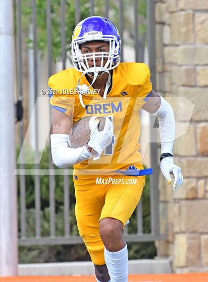 Thumbnail 2 in Orem vs Desert Pines (Polynesian Classic) photogallery.