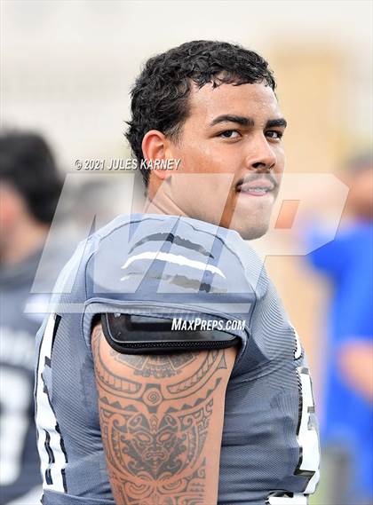 Thumbnail 2 in Orem vs Desert Pines (Polynesian Classic) photogallery.