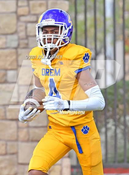 Thumbnail 3 in Orem vs Desert Pines (Polynesian Classic) photogallery.