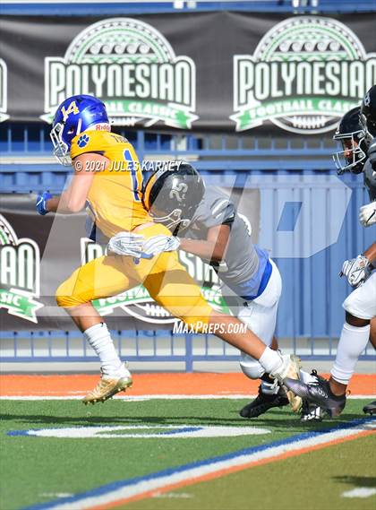 Thumbnail 2 in Orem vs Desert Pines (Polynesian Classic) photogallery.
