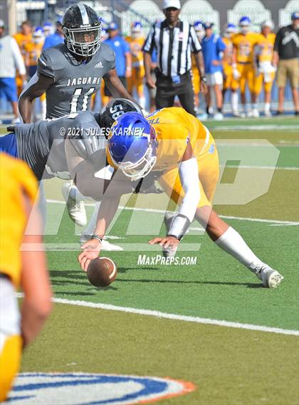 Thumbnail 1 in Orem vs Desert Pines (Polynesian Classic) photogallery.