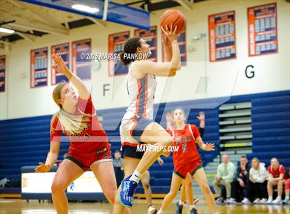 Thumbnail 1 in East Syracuse-Minoa vs Fulton photogallery.