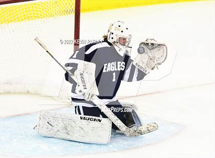 Thumbnail 2 in Wethersfield vs. North Haven (CIAC D2 Final) photogallery.
