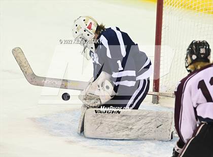 Thumbnail 3 in Wethersfield vs. North Haven (CIAC D2 Final) photogallery.
