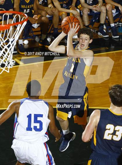Thumbnail 1 in Walker Valley vs Cleveland (District 5 3A) photogallery.