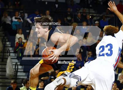 Thumbnail 1 in Walker Valley vs Cleveland (District 5 3A) photogallery.