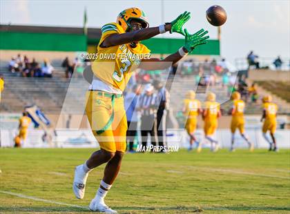 Thumbnail 3 in Rolesville @ Richmond Senior photogallery.