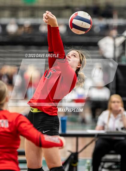 Thumbnail 3 in Escalante vs. Piute (UHSAA 1A 2nd Round) photogallery.