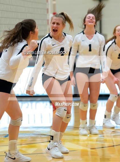 Thumbnail 2 in Industrial vs. Goliad ( UIL 3A Regional FInal Playoffs) photogallery.