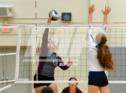 Thumbnail 1 in Industrial vs. Goliad ( UIL 3A Regional FInal Playoffs) photogallery.