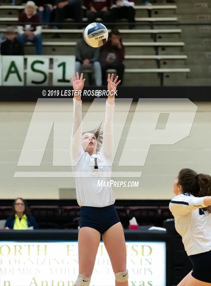 Thumbnail 2 in Industrial vs. Goliad ( UIL 3A Regional FInal Playoffs) photogallery.