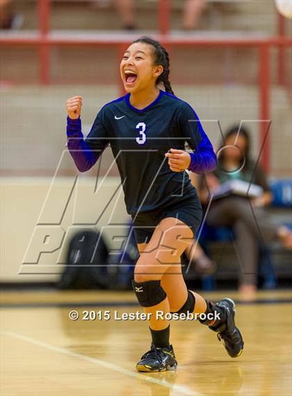 Thumbnail 2 in San Antonio Madison vs Warren photogallery.