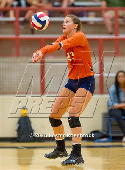 Thumbnail 3 in San Antonio Madison vs Warren photogallery.