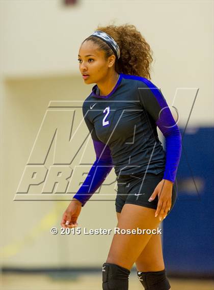Thumbnail 3 in San Antonio Madison vs Warren photogallery.