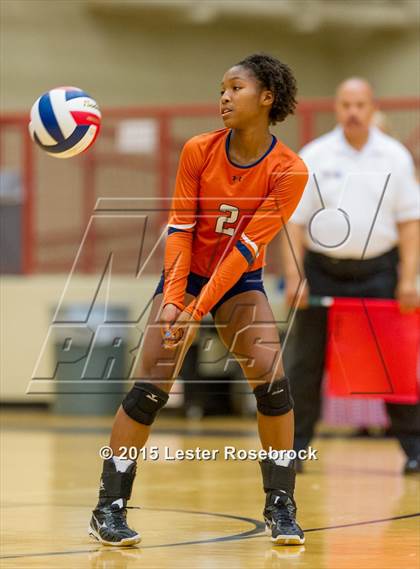 Thumbnail 1 in San Antonio Madison vs Warren photogallery.