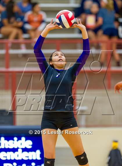 Thumbnail 1 in San Antonio Madison vs Warren photogallery.