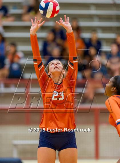 Thumbnail 2 in San Antonio Madison vs Warren photogallery.